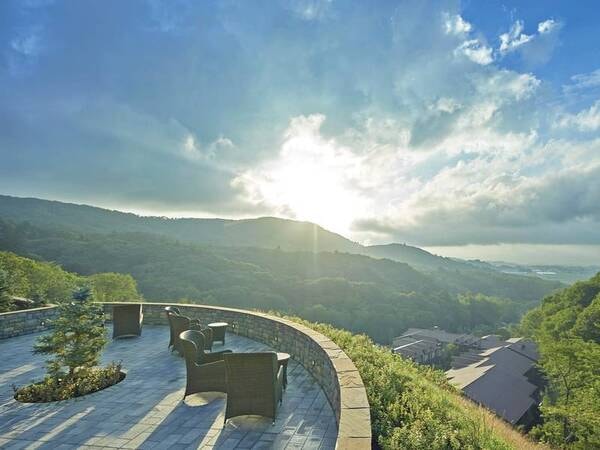 【山の上スイートテラス】標高1,000メートルからの絶景
