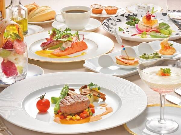【美食フレンチコース/例】旨味を凝縮した軽井沢地野菜をはじめ、極上の地場食材をフレンチの技と融合