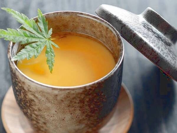 越の鶏の茶碗蒸し/例