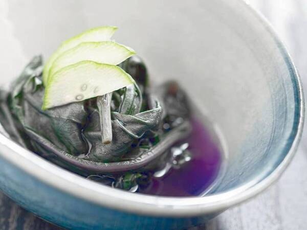 金時草ときゅうりの酢の物/例