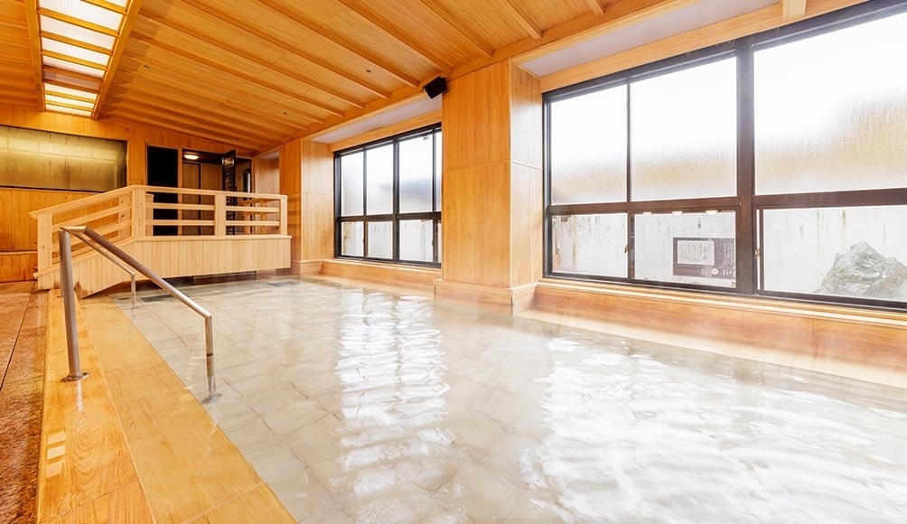 檜風呂「朝の湯」