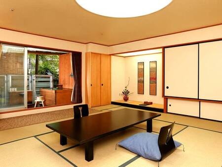 花の棟【源泉かけ流し檜露天風呂付和室】/例