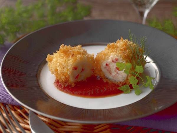 カニづくしバイキング_揚げたてカニクリームコロッケ/例