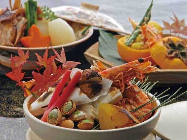 【夕食/例】彩り鮮やかな旬の素材を吟味した本格懐石料理
