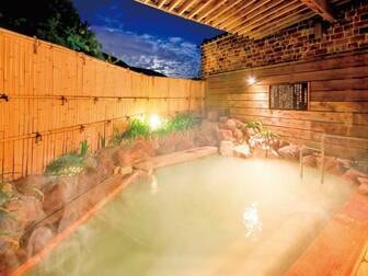 天翠茶寮/【本館/露天風呂】大涌谷から引き湯したにごり湯をかけ流し