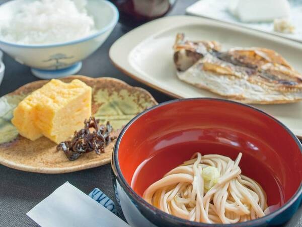 【朝食一例】箱根そばや地物を堪能