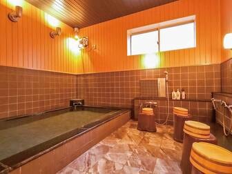 旅館　一城／大浴場　男女各1つずつ。広々とした湯船にたっぷりと浸かって体も心もリラックス♪