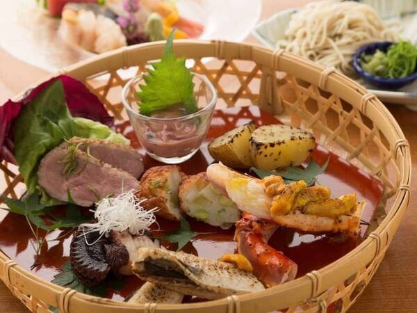 【夕食一例】旬を大切に、季節で内容を変更いたします