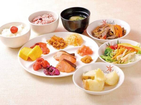 【おいしくて健康なしっかりとした朝食/和食一例】