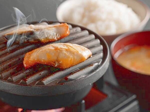 【朝食】焼き魚