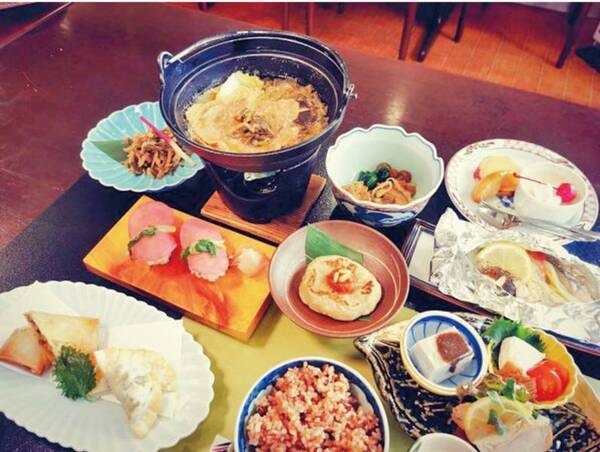 発酵の町ならではの発酵食品会席膳(写真/例)