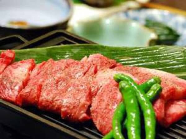 ”旬の山菜”と国産牛ステーキを味わう/一例