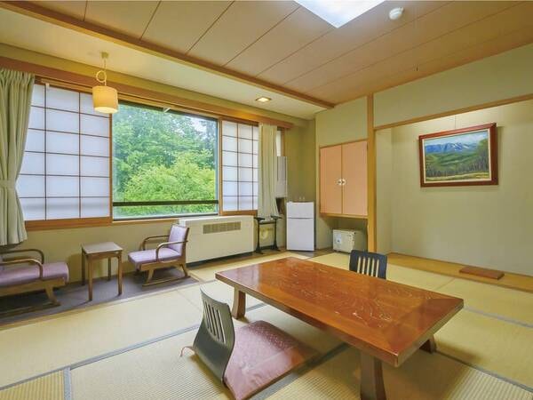 【和室/一例】窓の外には蔵王の大自然が広がり、静かにゆったりとお寛ぎ頂けるお部屋です。