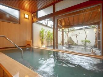 ほほえみの空湯舟 つるや/大浴場 総檜風呂 天空の湯(男性大浴場)