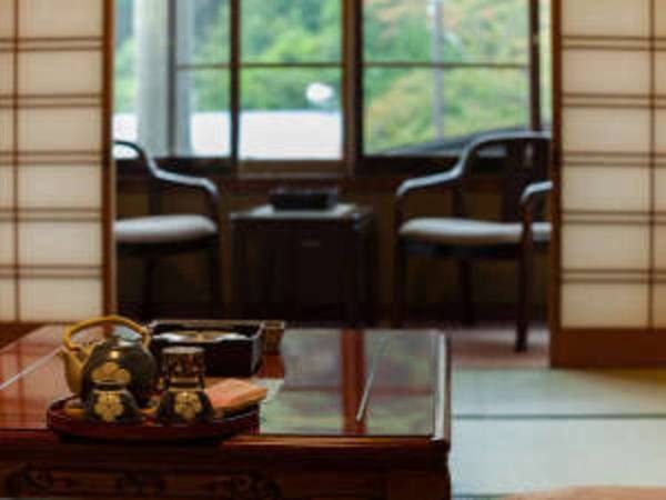 205号（純和風　川沿い和室9畳）/例