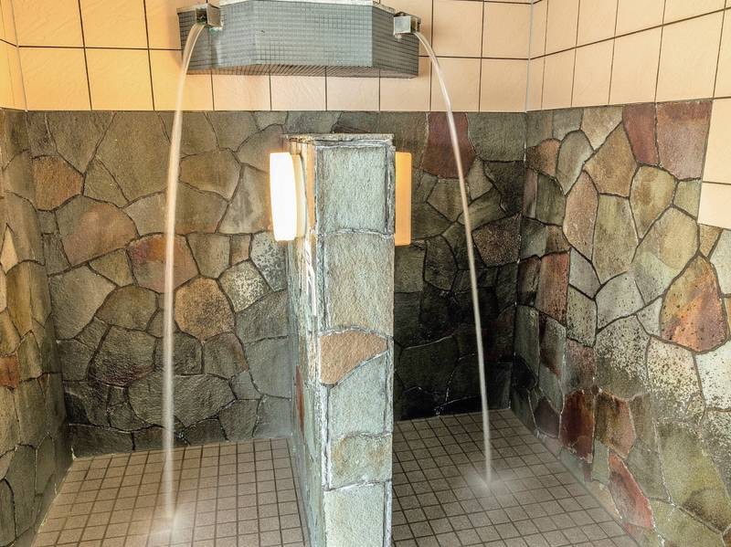 【展望大浴場】水圧が気持ちいい！打たせ湯もご用意