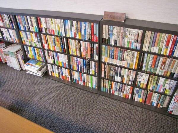 【館内/一例】ミニ図書館