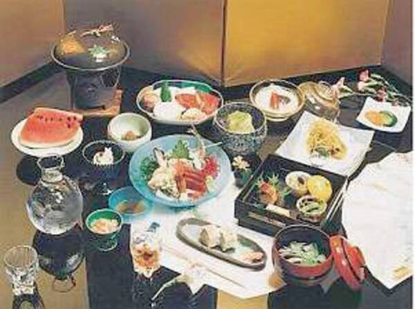 伊豆の山海の幸を活かした板さんおまかせプラン（一例）