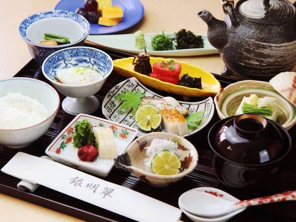 こだわり和朝食/写真一例
京会席料理人が心を込めてご用意する和朝食