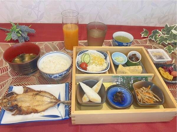 朝食日替わり膳/一例