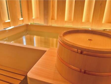 【客室風呂/例】半露天風呂付き特別室