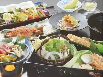 愛犬と泊まれる温泉宿　ゆるり西伊豆／【夕食一例】特選コース