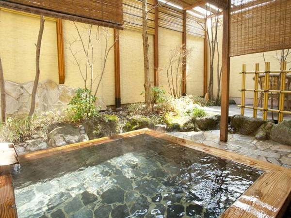 【客室露天風呂/例】全室に温泉の露天風呂と内湯付！