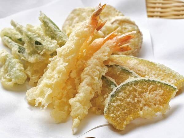【夕食バイキング/例】地元野菜を使用した天婦羅