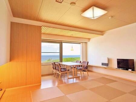 和室/例:琉球畳で明るい雰囲気の和室 4名様定員です。