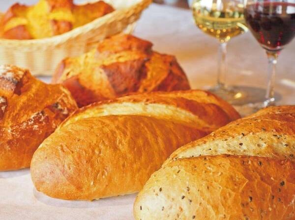 【シェフの自家製パン/例】お料理の共に