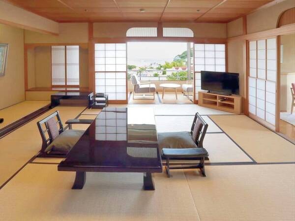 本館特別客室/写真一例
本間12.5畳、次の間6畳、広縁のある広いお部屋でおくつろぎください