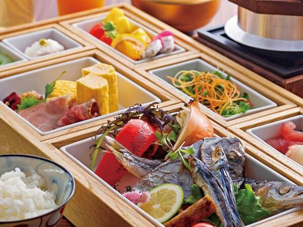 【朝食一例】色とりどりの食材で一日に彩りを