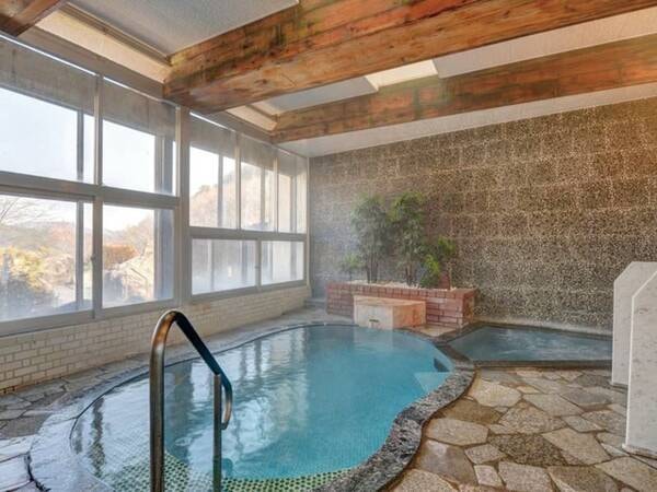 殿方・内風呂 青磁の湯