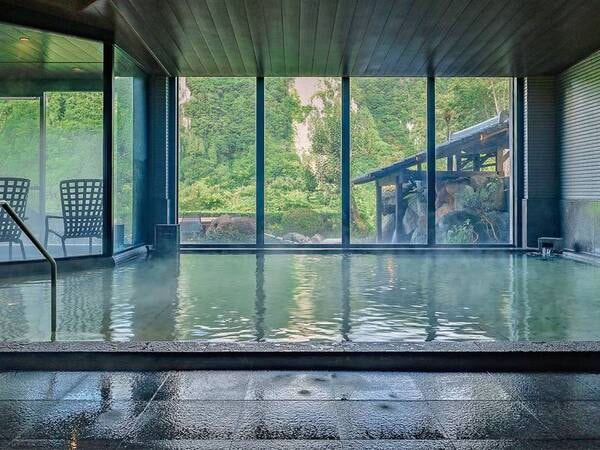2024年7月リニューアルオープン・温泉大浴場「青軸」