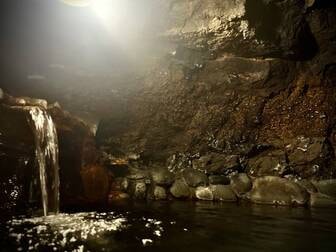 一福荘／岩穴風呂