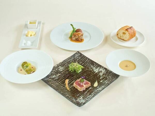【LUXURY】旅先でのグルメにこだわるフレンチフルコース『ル・シエル』/例