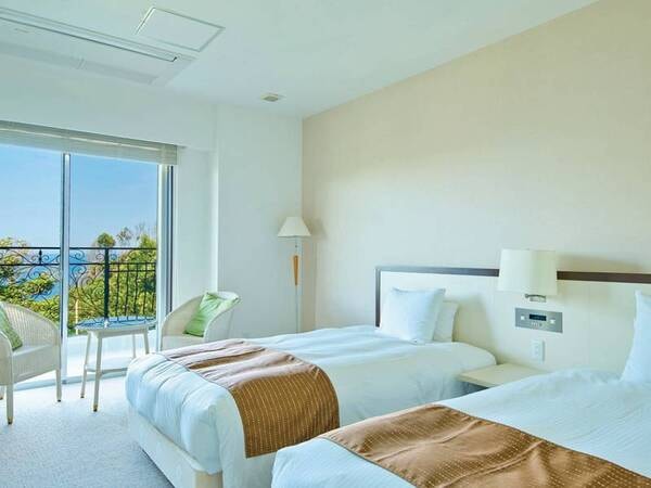 【スーペリアツイン/例】パーシャルオーシャンビューで広めのお部屋です