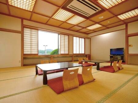 【和室20畳/例】湖を望む客室（トイレあり・バスなし・お布団敷きはセルフ）