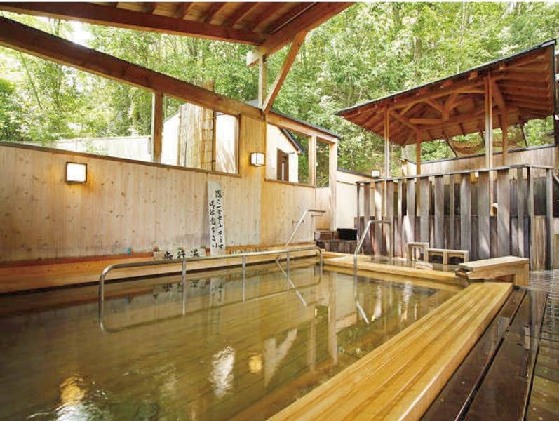 櫟（くぬぎ）の湯：銀泉
有馬温泉で唯一、金泉・銀泉の両方を愉しめる