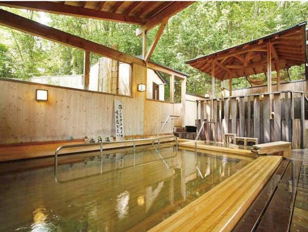 櫟(くぬぎ)の湯:銀泉
有馬温泉で唯一、金泉・銀泉の両方を愉しめる