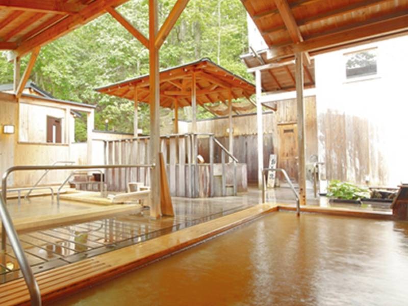 櫟（くぬぎ）の湯：有馬温泉で唯一、金泉・銀泉の両方を愉しめる