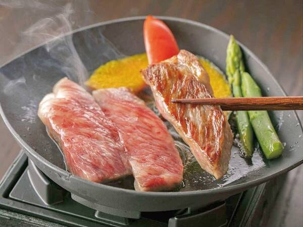 飛騨牛ステーキ&ハーフブッフェ/例