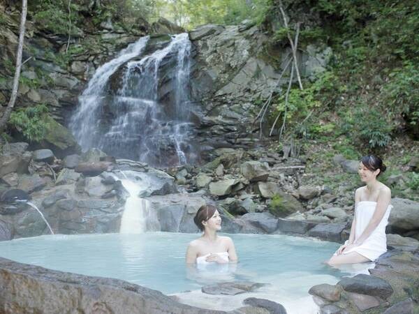 【仙女の湯】森を抜けた先の秘湯をひっそり満喫 ※冬季は閉鎖