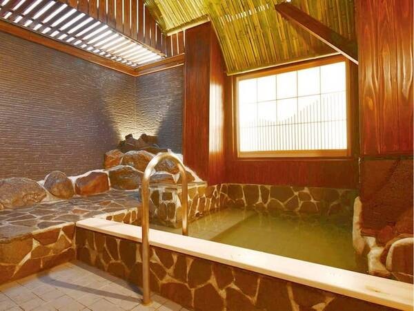 湖緑(こりょく)の湯