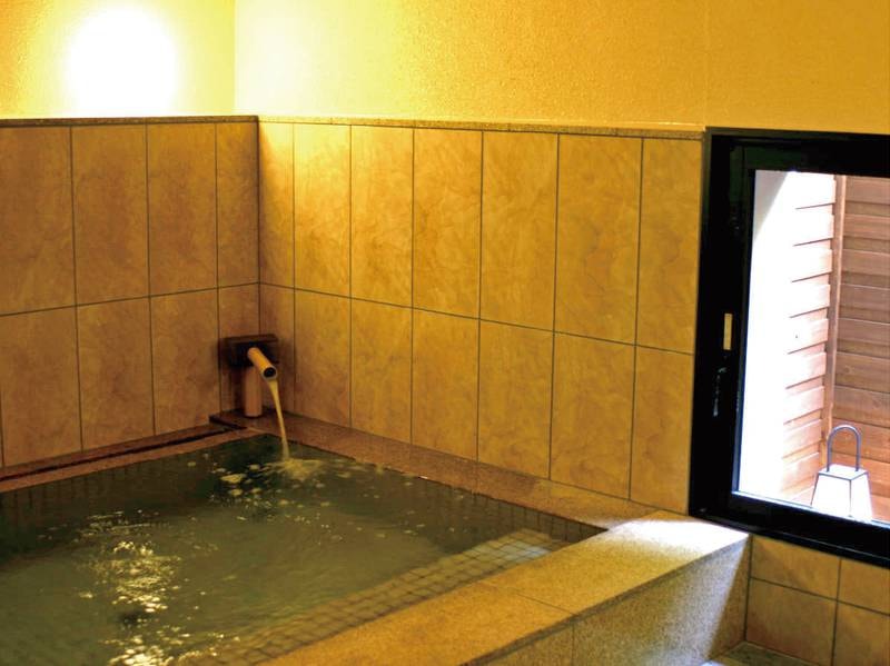 家族でご利用してもゆったりと広い貸切風呂