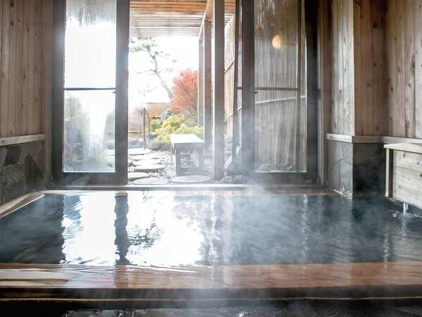 【木の風呂】湯上りに感じる抜群の保温効果は女性に何よりも堪能していただきたい