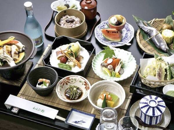 信州プレミアム牛付きアップグレード会席/例 趣向を凝らした和食と囲炉裏料理をご堪能ください