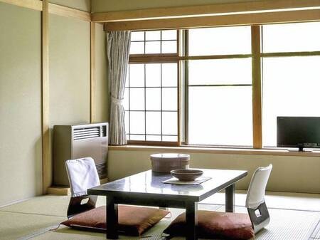 【基本プラン】小さな和室(トイレ有り)/例 純和風のお部屋でゆっくりとお過ごしください