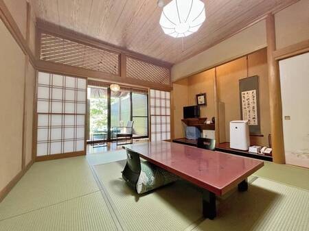 【桔梗（ききょう）】陶器の露天風呂付客室 10畳+広縁付/例