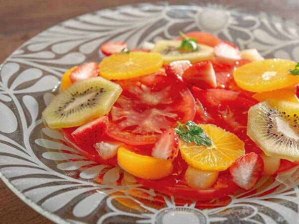 いわき産トマトのフルーツサラダ リンゴ酢風味/例・夏メニュー(変更の場合あり)